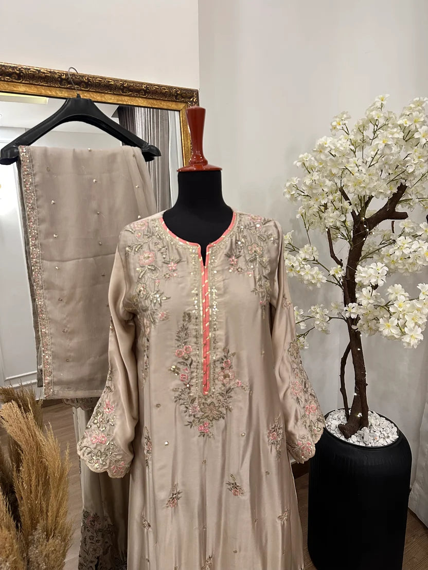 Virsa Kaftan Gold